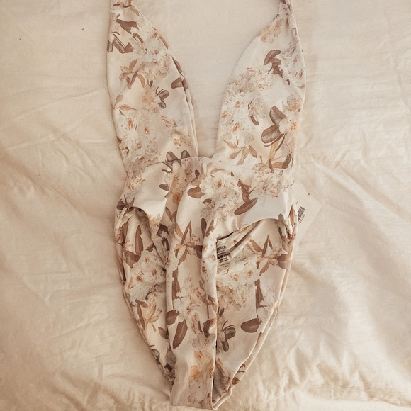 NWT Montce Swim Floral One Piece - Picture 4 of 8